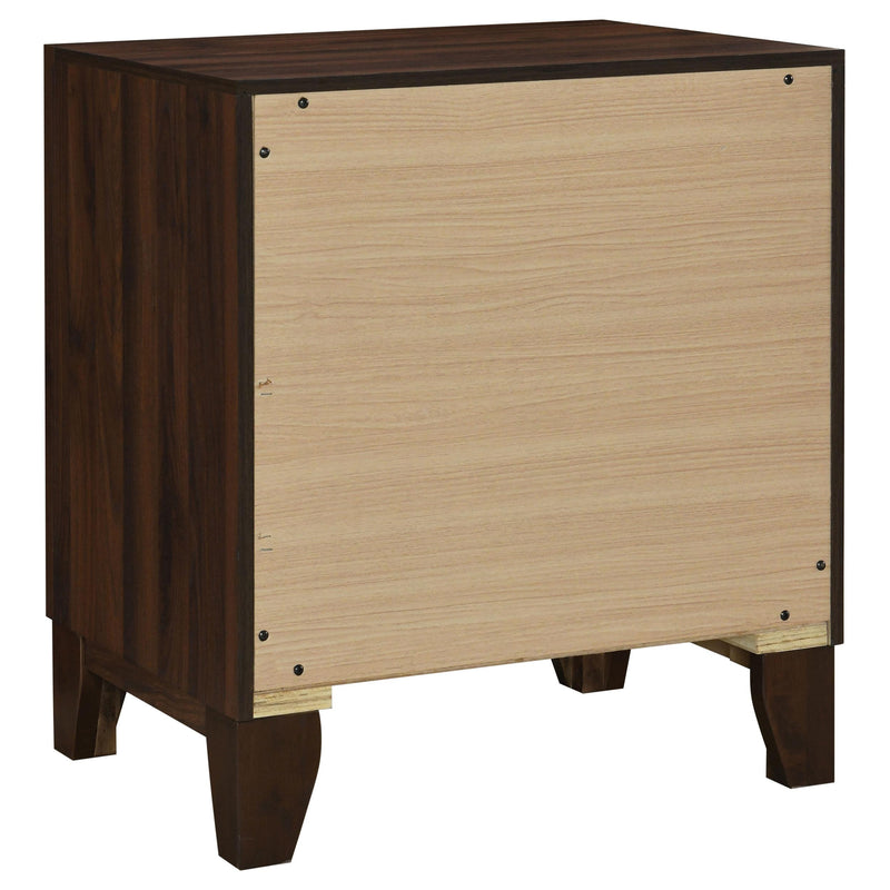 Welsley California King Bedroom Set Walnut