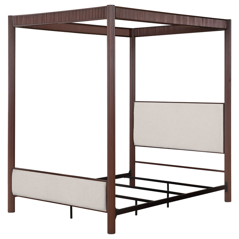Zimmerlee Eastern King & Queen Bed