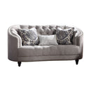 Loveseat w/3 Pillows