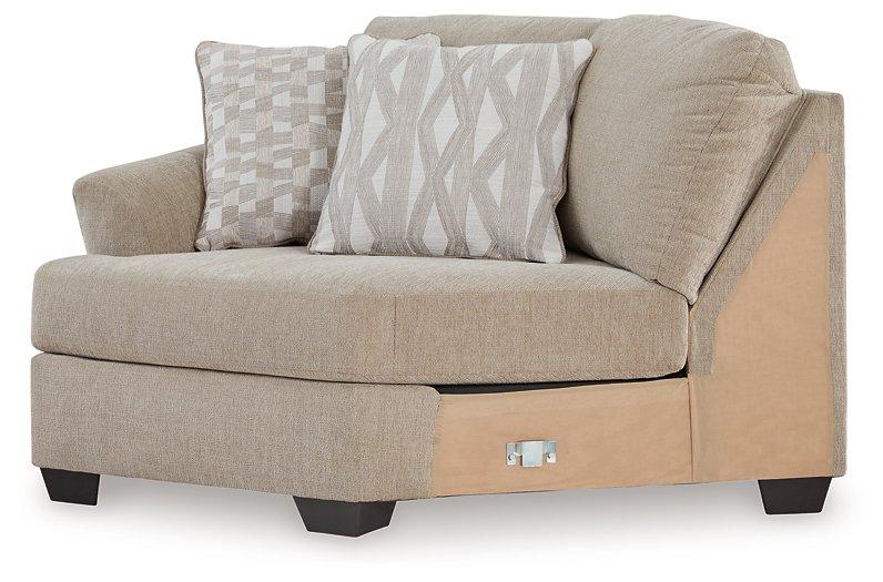 Brogan Bay 3-Piece Sectional with Cuddler