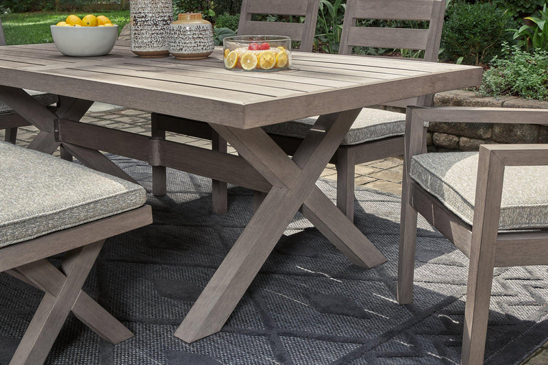 Hillside Barn Outdoor Dining Set