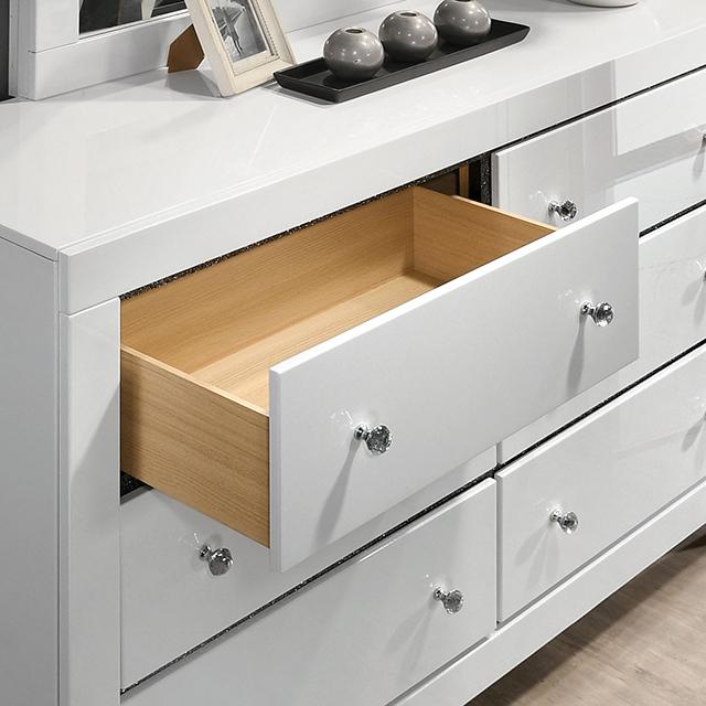 Magdeburg Dresser