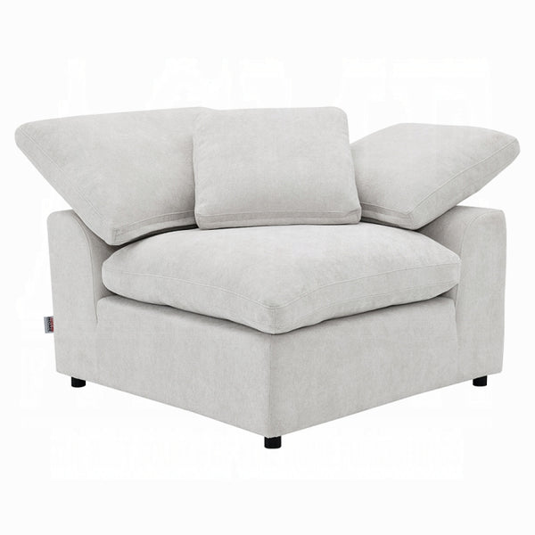 Naveen Modular-Wedge Wit Pillow